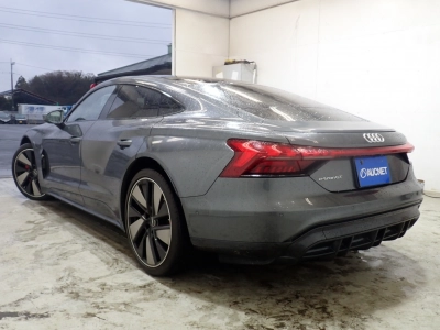 AUDI E-TRON GT