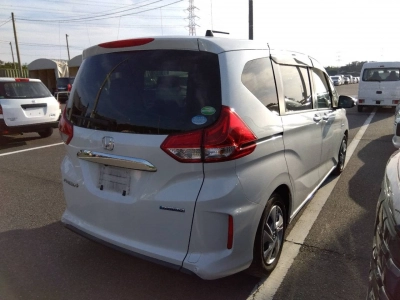 HONDA FREED+