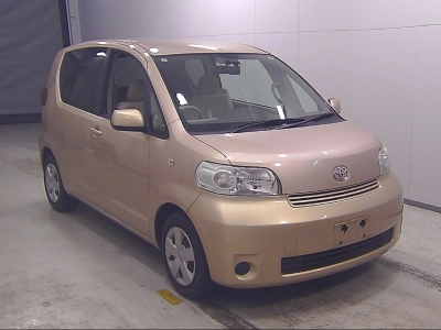 TOYOTA PORTE