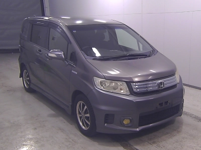 HONDA FREED SPIKE