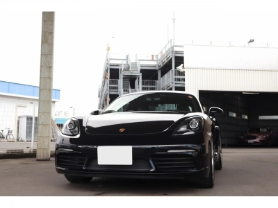 PORSCHE 718 CAYMAN