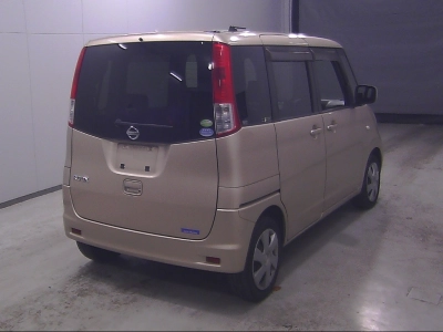 NISSAN ROOX