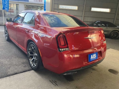 CHRYSLER 300