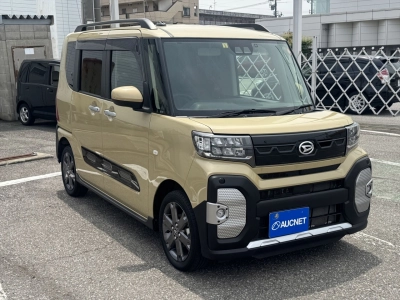 DAIHATSU TANTO FUN CROSS