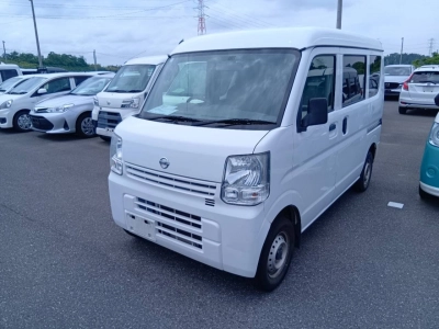 NISSAN NV100 CLIPPER