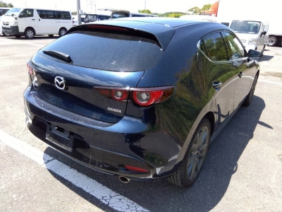 MAZDA MAZDA3 FASTBACK