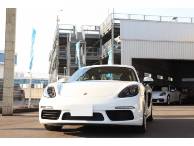PORSCHE 718 BOXSTER