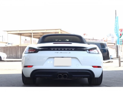 PORSCHE 718 BOXSTER
