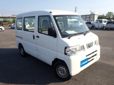 NISSAN NV100 CLIPPER