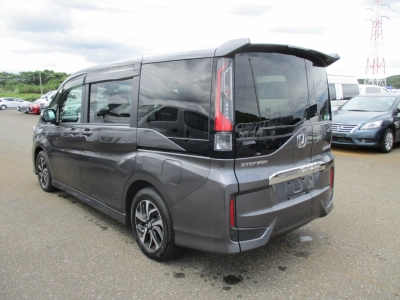 HONDA STEPWGN SPADA