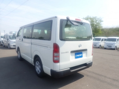 TOYOTA REGIUS VAN
