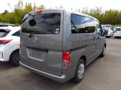 NISSAN NV200 VANETTE VAN
