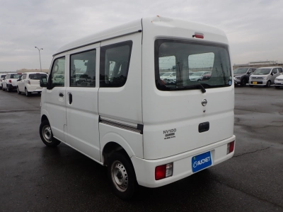 NISSAN NV100 CLIPPER