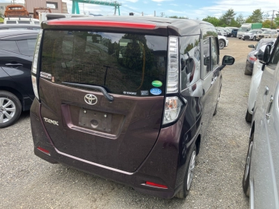 TOYOTA TANK
