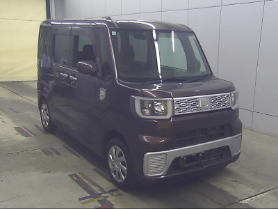 DAIHATSU WAKE