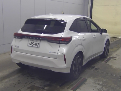 NISSAN AURA