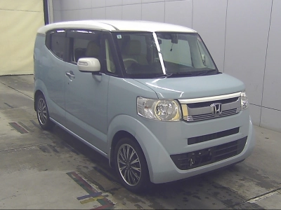 HONDA N-BOX SLASH