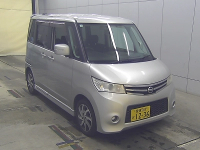 NISSAN ROOX