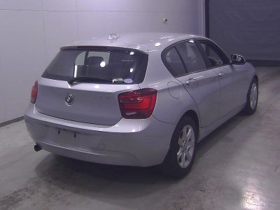 BMW 1 SERIES