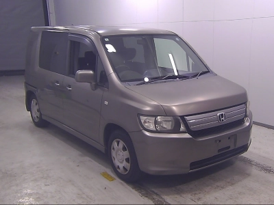 HONDA MOBILIO SPIKE