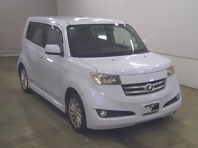 TOYOTA BB