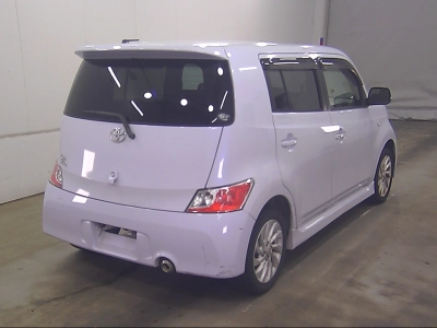 TOYOTA BB