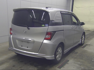HONDA FREED SPIKE