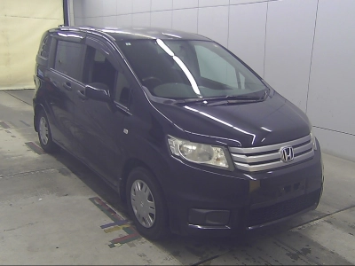 HONDA FREED SPIKE