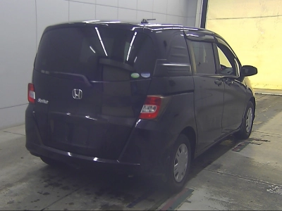 HONDA FREED SPIKE