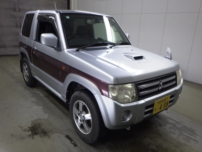 MITSUBISHI PAJERO MINI