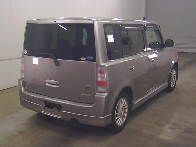 TOYOTA BB