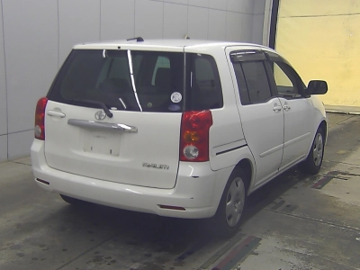 TOYOTA RAUM