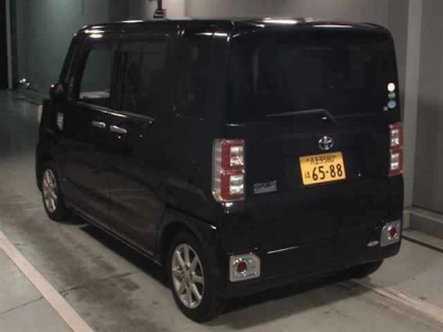 TOYOTA PIXIS MEGA