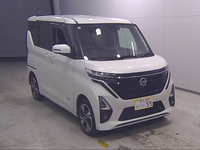 NISSAN ROOX