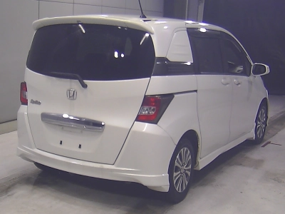 HONDA FREED SPIKE