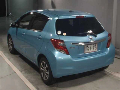 TOYOTA VITZ