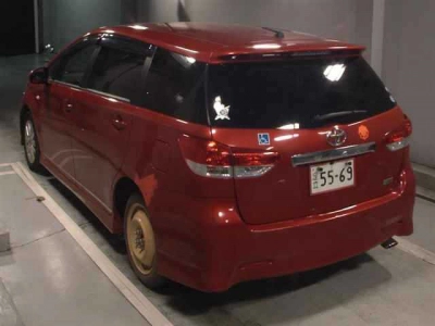 TOYOTA WISH