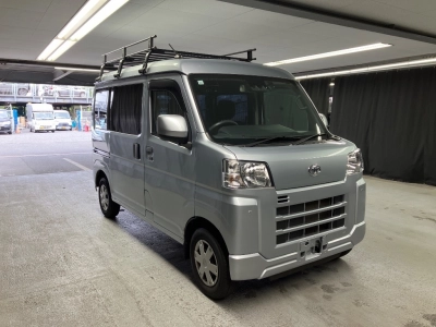 TOYOTA PIXIS VAN