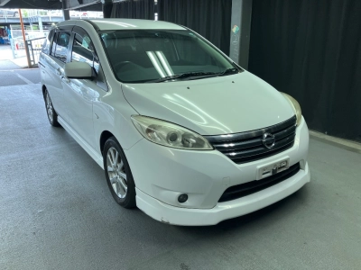NISSAN LAFESTA
