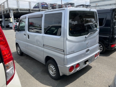 NISSAN CLIPPER VAN