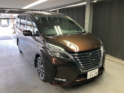 NISSAN SERENA