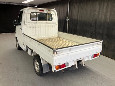 NISSAN CLIPPER TRUCK