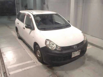 NISSAN AD VAN