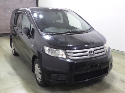 HONDA FREED SPIKE