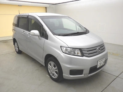 HONDA FREED SPIKE