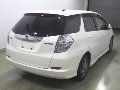 HONDA FIT SHUTTLE