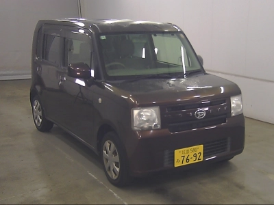 DAIHATSU MOVE CONTE
