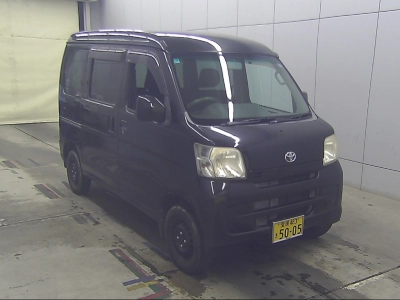 TOYOTA PIXIS VAN