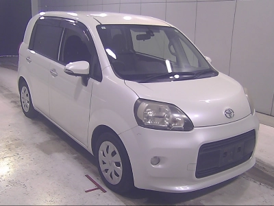 TOYOTA PORTE