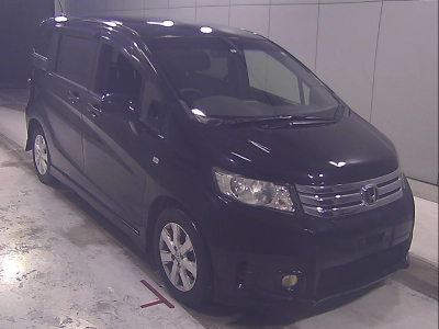 HONDA FREED SPIKE